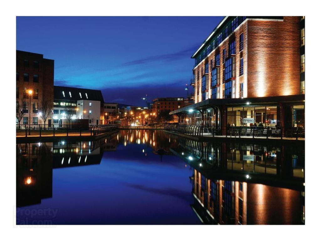 Aqua Dream Luxury Apartment-Coyles Place At Portland 88 Belfast Extérieur photo